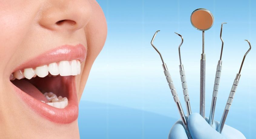 Лечение среднего кариеса со скидкой 50% в стоматологической клинике «Эталон»