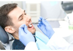 Лечение глубокого кариеса (при сохранении более 60% зуба)