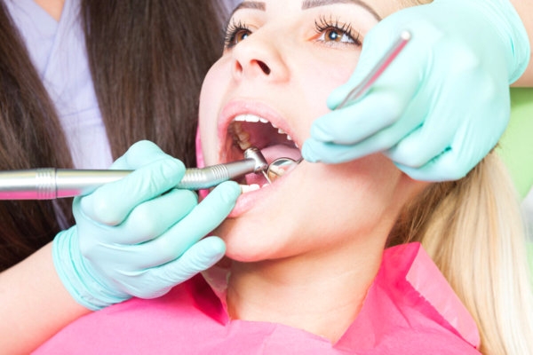 Глициновая чистка зубов