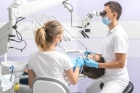 Лечение зубов под микроскопом в сложных случаях
