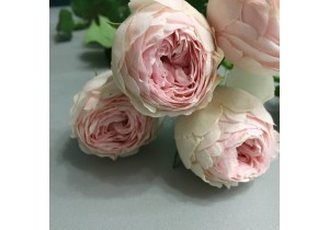 Букет из 3 пионовидных роз 