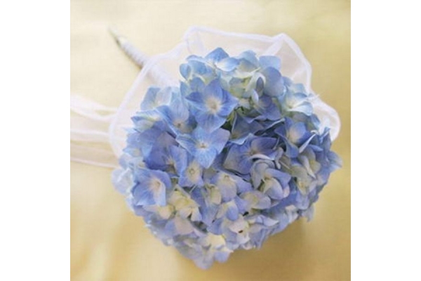 Голубой свадебный букет из гортензии